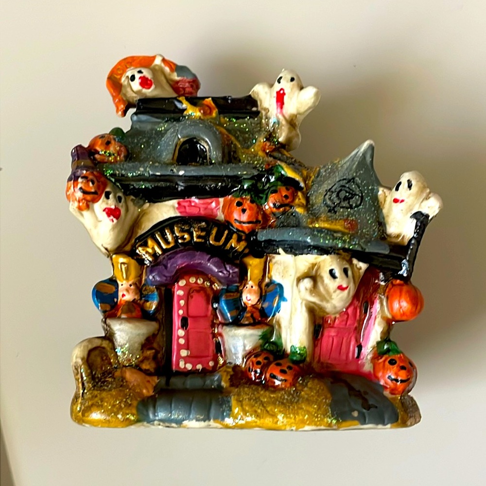 Halloween Haunted House Decor vintage